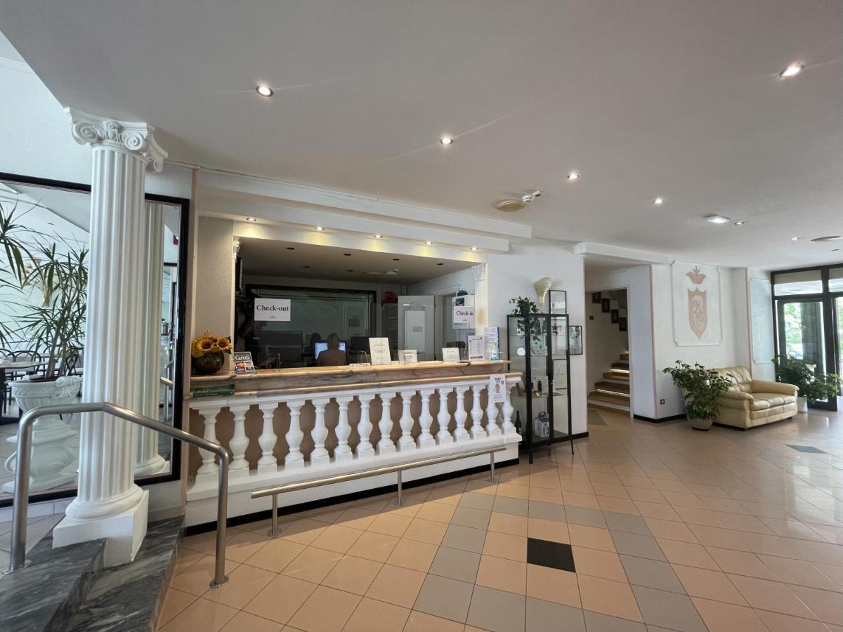 Hotel Continental 卡托利卡 外观 照片
